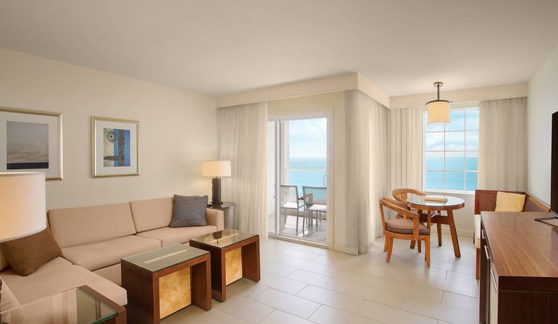 Casa Marina - Two bedroom suite living room